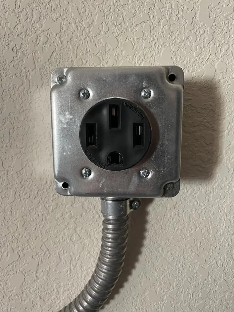 NEMA 14-50 outlet installed for Smart Home Electrical in Zephyrhills North